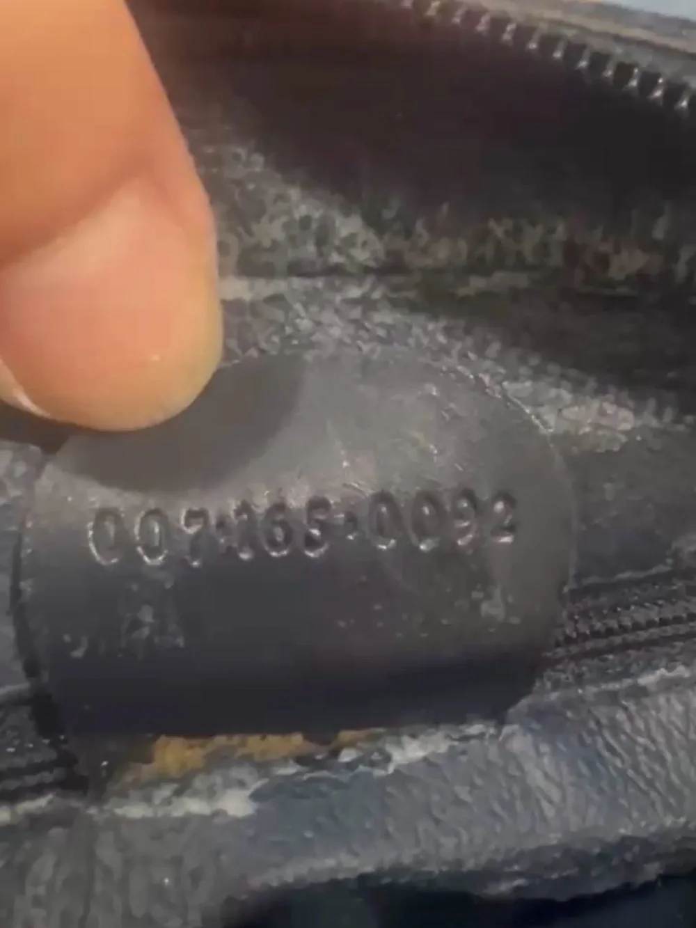 Gucci Micro GG Supreme Shoulder bag Vintage 1980s - Picture 5 of 5